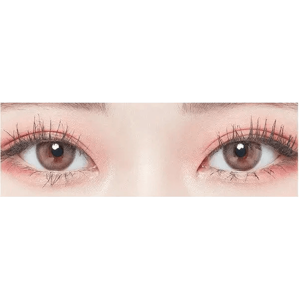 LensTown Lighly Mellow Pink (20p) — both eyes wearing the contact lenses