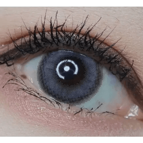 LensTown Lighly Rose Berry (30p) — single-eye close-up showing the contact lens appearance