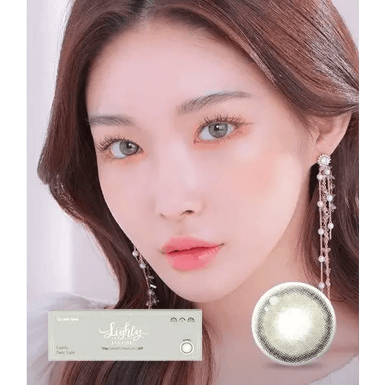 LensTown Lighly Rose Khaki (30p) — model portrait showing the contact lens look