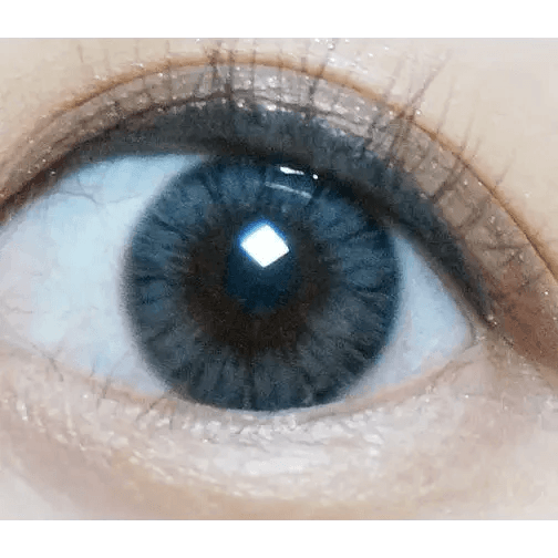 Olens Maybe Gray colored contact lens, 12.8mm graphic diameter, 3-6 Months wear