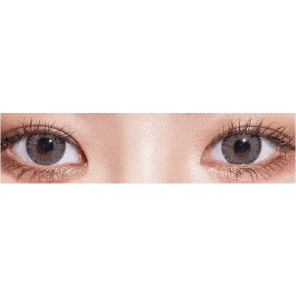 LensTown Mio Blonde Gray — both eyes wearing the contact lenses