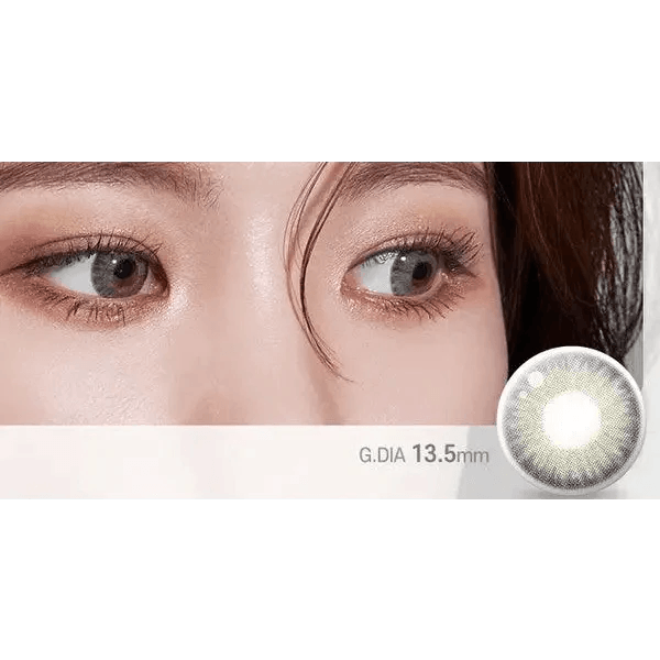 LensTown Mio Blonde Gray — both eyes wearing the contact lenses