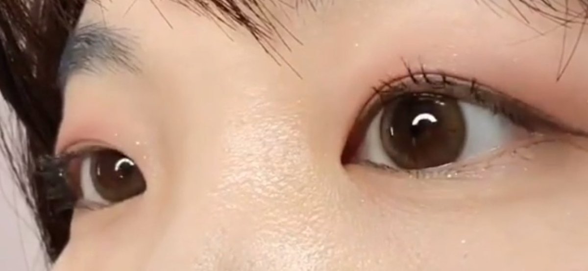 Olens Monet Brown Toric colored contact lens, 13.4mm graphic diameter, 3-6 Months wear