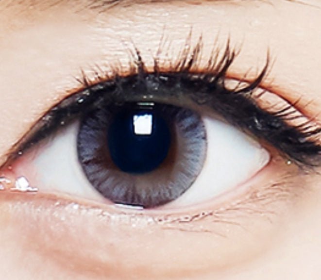 Olens Monet Gray Toric colored contact lens, 13.4mm graphic diameter, 3-6 Months wear