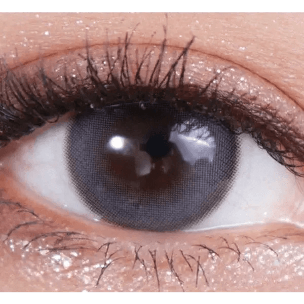 Olens Mood Night 1Day Mood Gray (20p) — single-eye close-up showing the contact lens appearance
