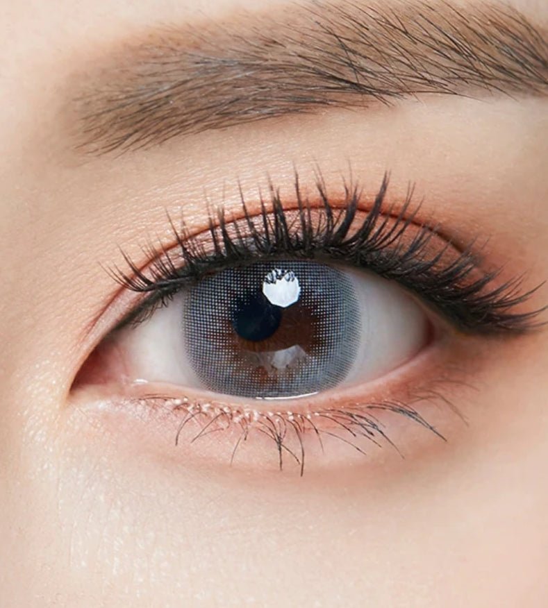 Olens Classi Water Gray colored contact lens, 13.4mm graphic diameter, 3-6 Months wear