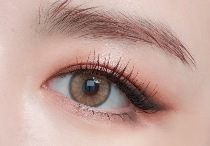 Olens Nella Ash Beige colored contact lens, 13.3mm graphic diameter, Monthly wear