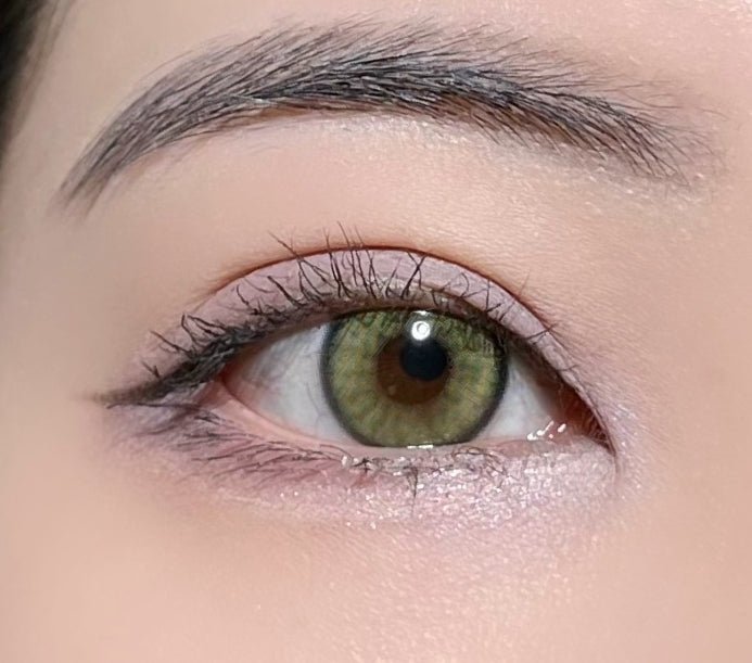 Olens Nella Ash Olive colored contact lens, 13.3mm graphic diameter, Monthly wear