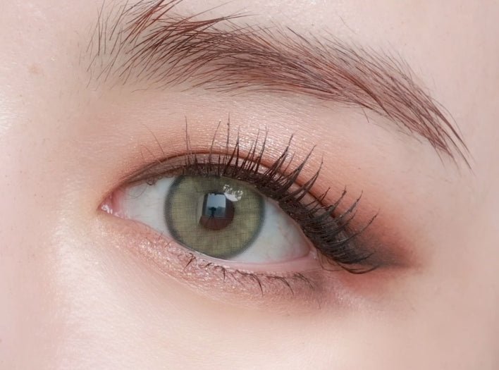 Olens Nella Ash Olive colored contact lens, 13.3mm graphic diameter, Monthly wear