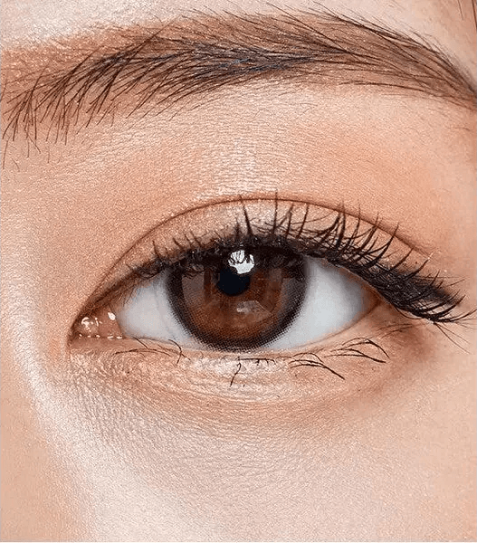 Olens Stay Black — single-eye close-up showing the contact lens appearance