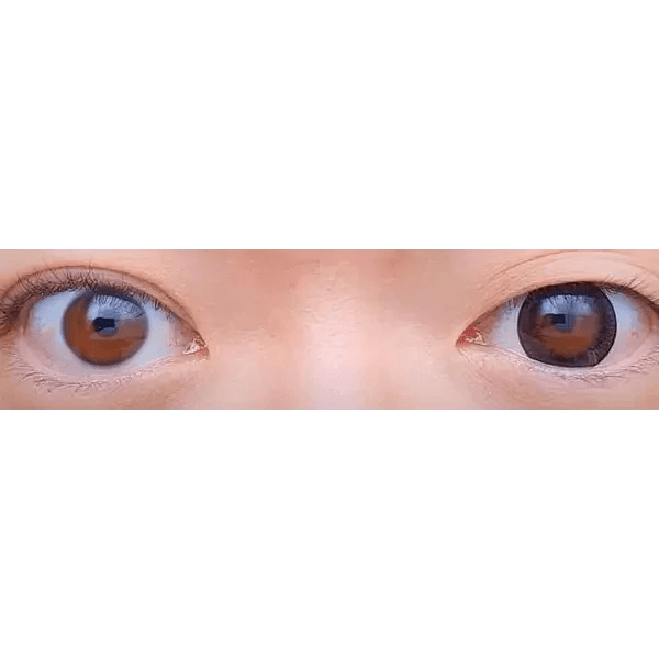 Olens Toy Black — both eyes wearing the contact lenses