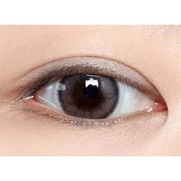 Olens ViVi Ring Pink — single-eye close-up showing the contact lens appearance