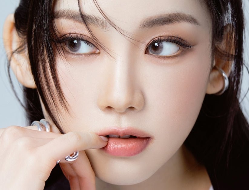 Olola Amelie Gray — monthly colored contact lenses, 13.4mm graphic diameter