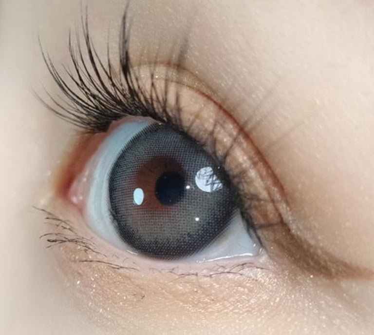 Olola Muted Gray — monthly colored contact lenses, 13.5mm graphic diameter