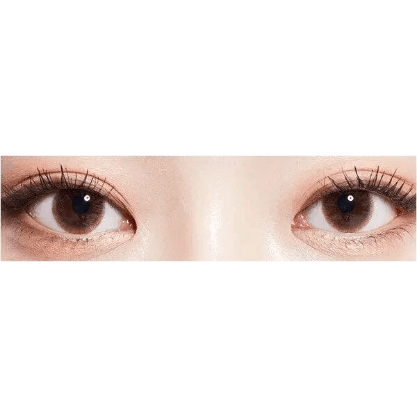 LensTown Precollege Brown — both eyes wearing the contact lenses