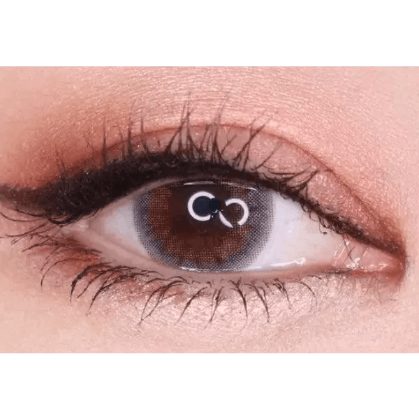 LensTown Retears Gray — single-eye close-up showing the contact lens appearance