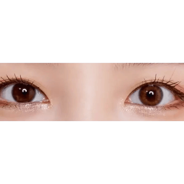 LensVery Rich Ann Natural Brown (6p) — both eyes wearing the contact lenses