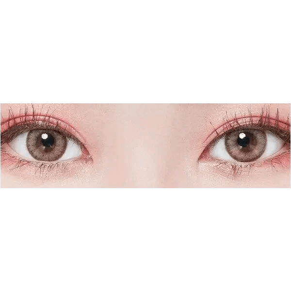 LensTown Romantea Rome Brown — both eyes wearing the contact lenses