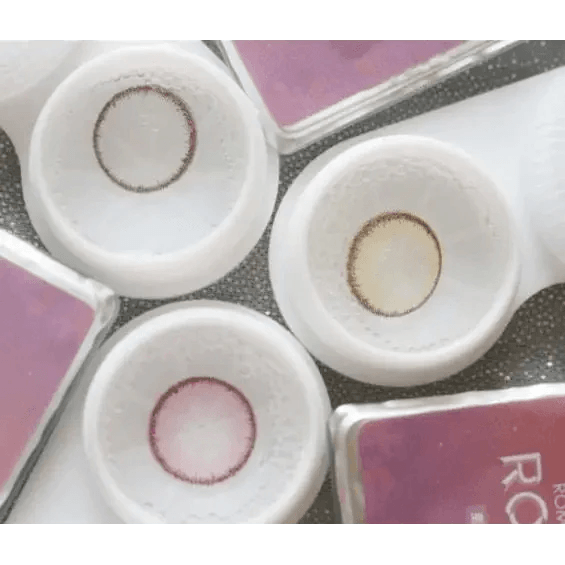 LensTown Romantea Rome Gray — contact lenses displayed in storage cases