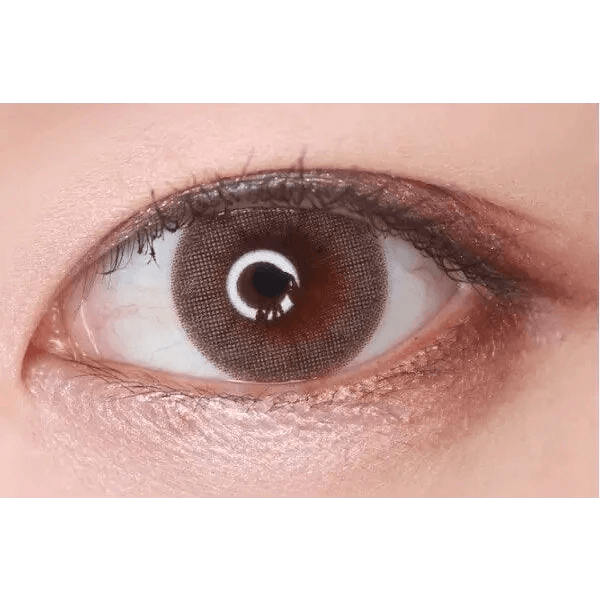 Olens Romantico 3 Color Gray — single-eye close-up showing the contact lens appearance