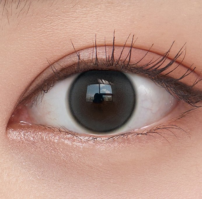 Olens Shine Touch Milky Gray colored contact lens, 12.7mm graphic diameter, Monthly wear