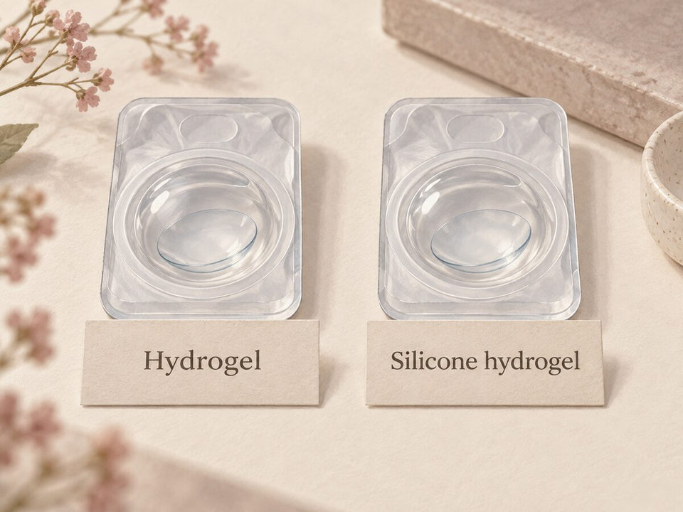 Illustration of similar-looking lens packs labeled Hydrogel and Silicone hydrogel.