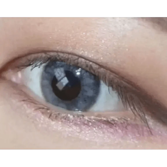 LensTown It's Water Gray (10p) — single-eye close-up showing the contact lens appearance