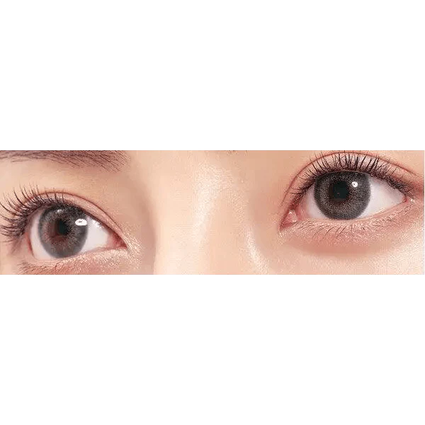 LensTown Renaissance Gray — both eyes wearing the contact lenses