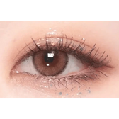 i-DOL Roze Airy Beige Brown — single-eye close-up showing the contact lens appearance