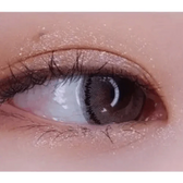 LensRang Sharing Brown — single-eye close-up showing the contact lens appearance