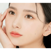 LensRang Snug Brown — model portrait showing the contact lens look