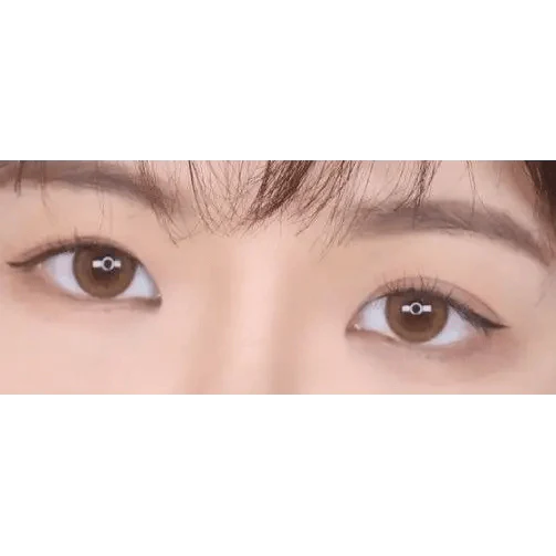LensRang Spell Brown — both eyes wearing the contact lenses