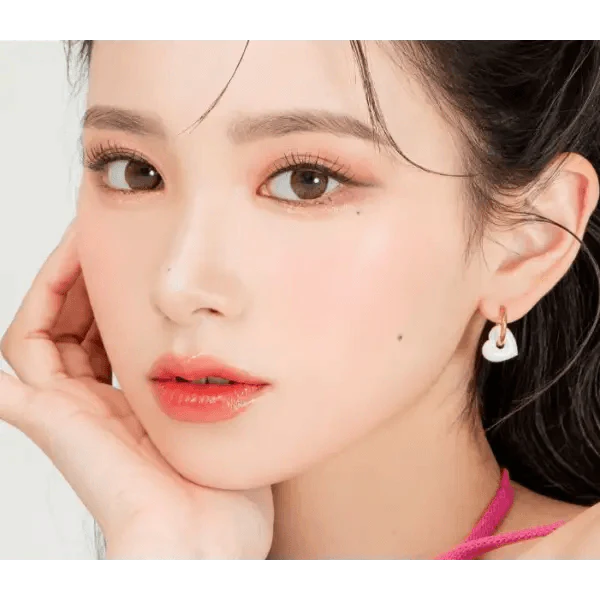 LensRang Spell Khaki Green — model portrait showing the contact lens look