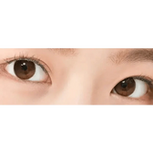 LensTown Tobetter Brown — both eyes wearing the contact lenses