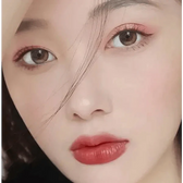 LensTown Tobetter Brown — model portrait showing the contact lens look