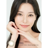 Lensrang UR Ring Brown Toric — model portrait showing the contact lens look