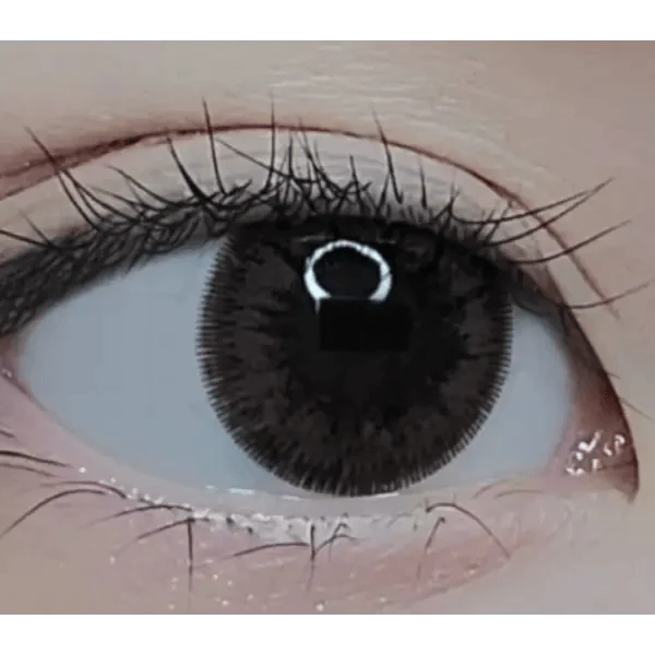 LensRang With Rang Choco — single-eye close-up showing the contact lens appearance