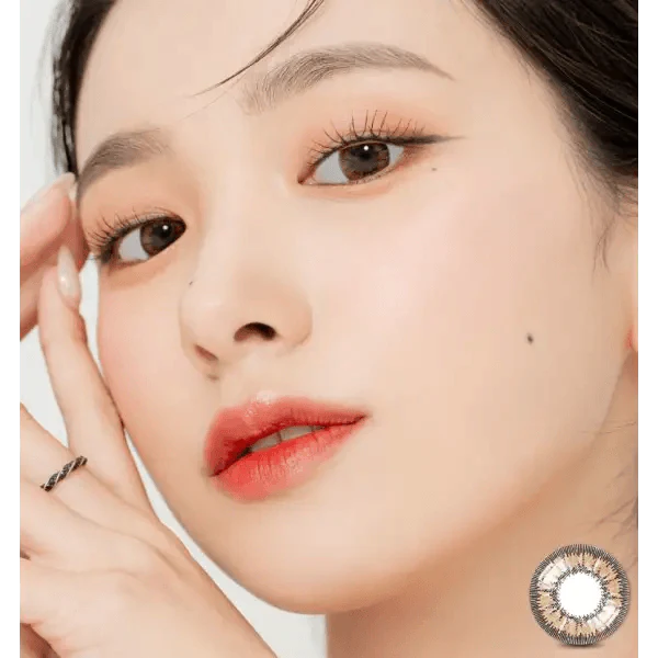 LensRang With Rang Hazel  Brown — model portrait showing the contact lens look