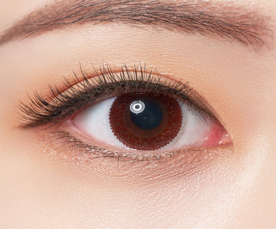 Bausch & Lomb Naturalle Chic Brown (90p) colored contact lens, 12.8mm graphic diameter, Daily wear