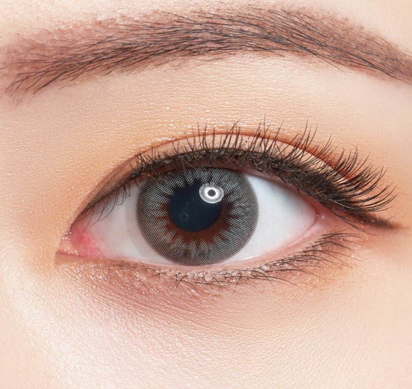 Bausch + Lomb Lacelle Mystic Gray (30p) colored contact lens, 12.9mm graphic diameter, Daily wear