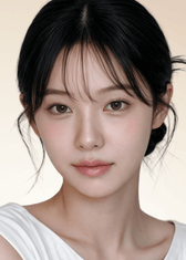 Clalen O2O2 Airy Black Monthly 13.0mm — model portrait showing the contact lens look