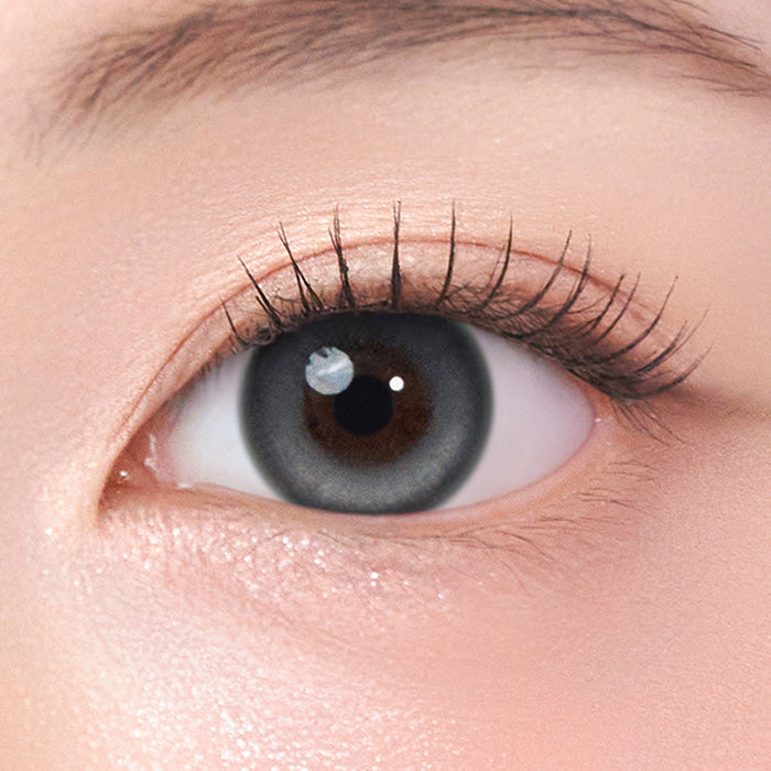 LensTown Keeping Lens Flu Gray - on-eye close-up showing the lens color and design