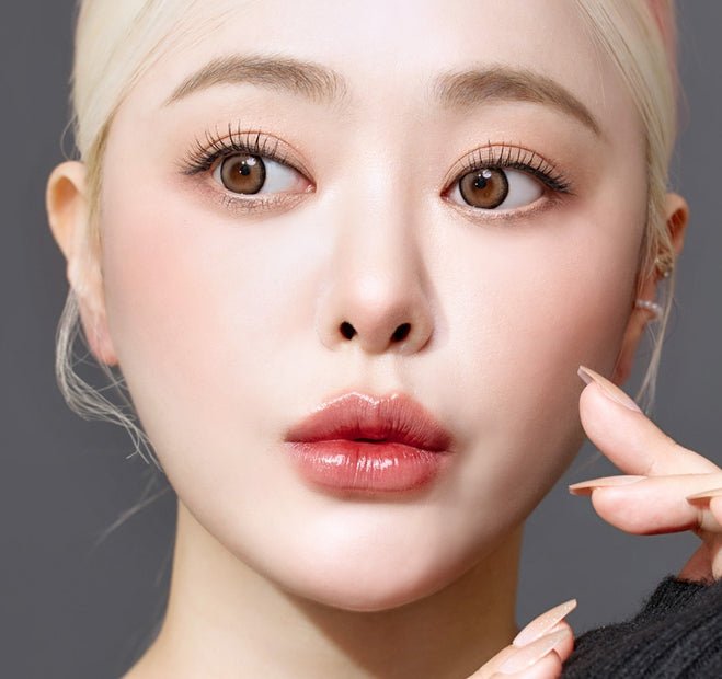 I-SHA Dekame Look At Me Sand Choco colored contact lens, 13.6mm graphic diameter, Monthly wear