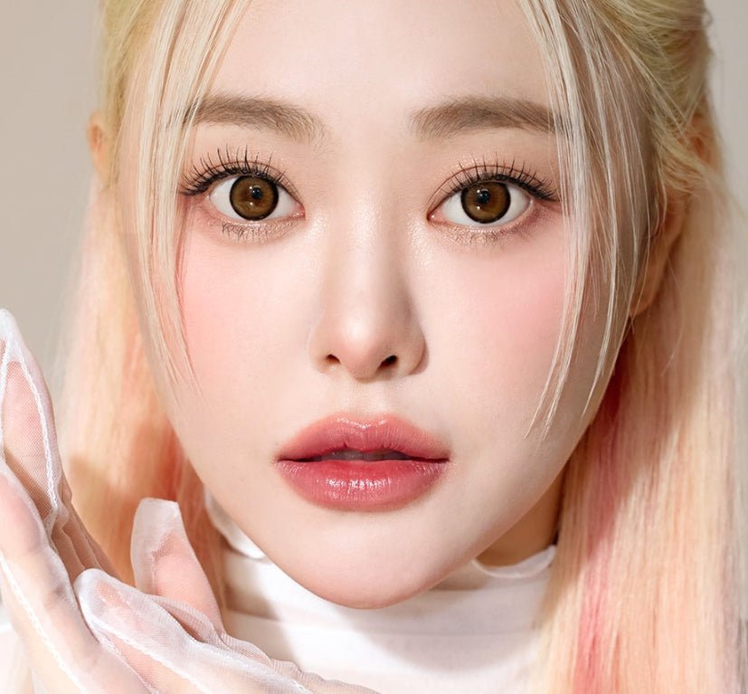 I-SHA Dekame Love Me Cashewnut Brown colored contact lens, 13.6mm graphic diameter, Monthly wear