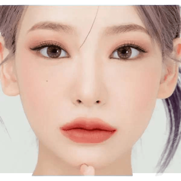 LensRang Intense Brown — model portrait showing the contact lens look