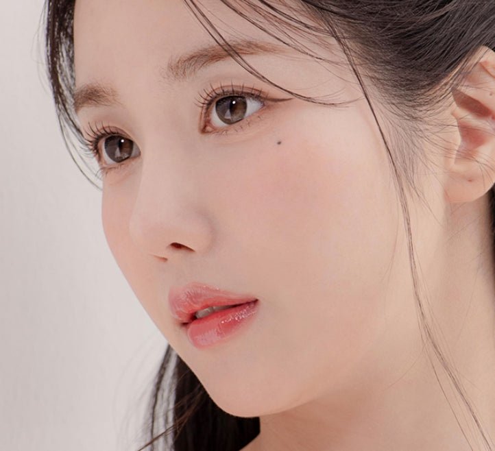 LensTown Daisy Dream Brown colored contact lens, 13.5mm graphic diameter, Monthly wear
