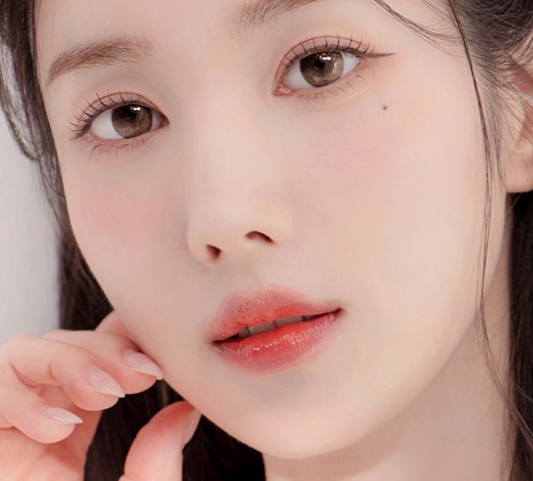 LensTown Daisy Dream Brown colored contact lens, 13.5mm graphic diameter, Monthly wear