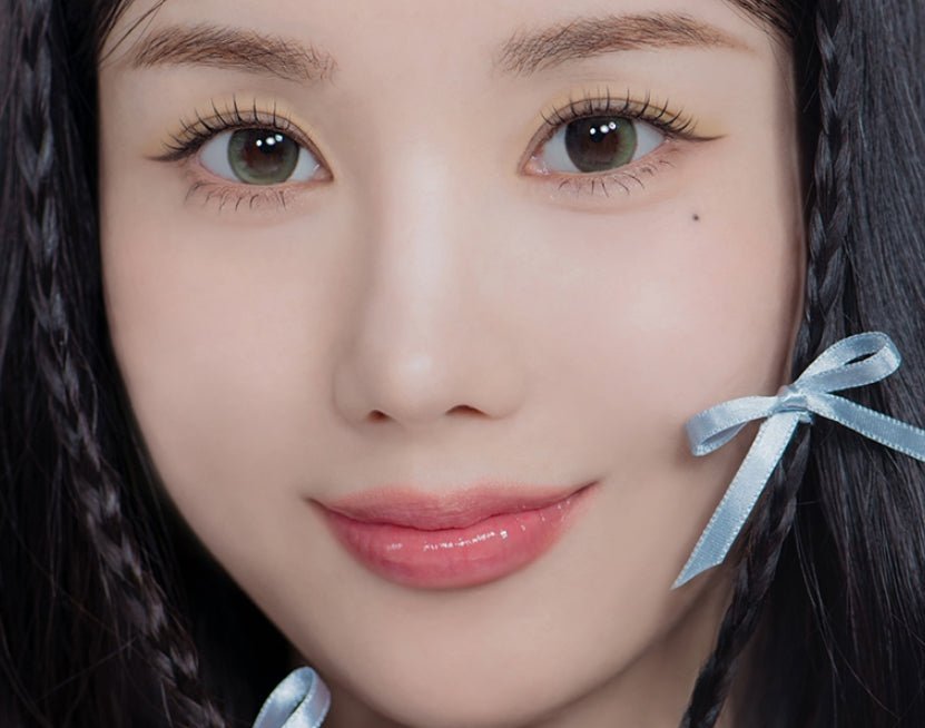 LensTown Daisy Dream Olive colored contact lens, 13.5mm graphic diameter, Monthly wear