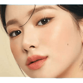 LensTown Konimo2 Choco — model portrait showing the contact lens look