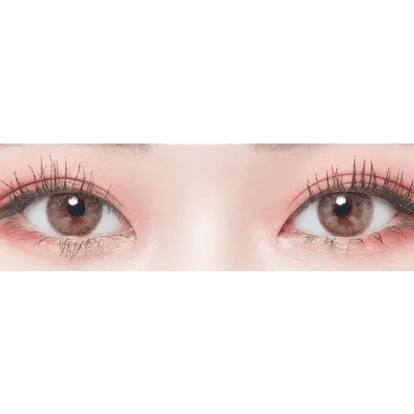 LensTown Lighly Lily Marry Brown (20p) — both eyes wearing the contact lenses
